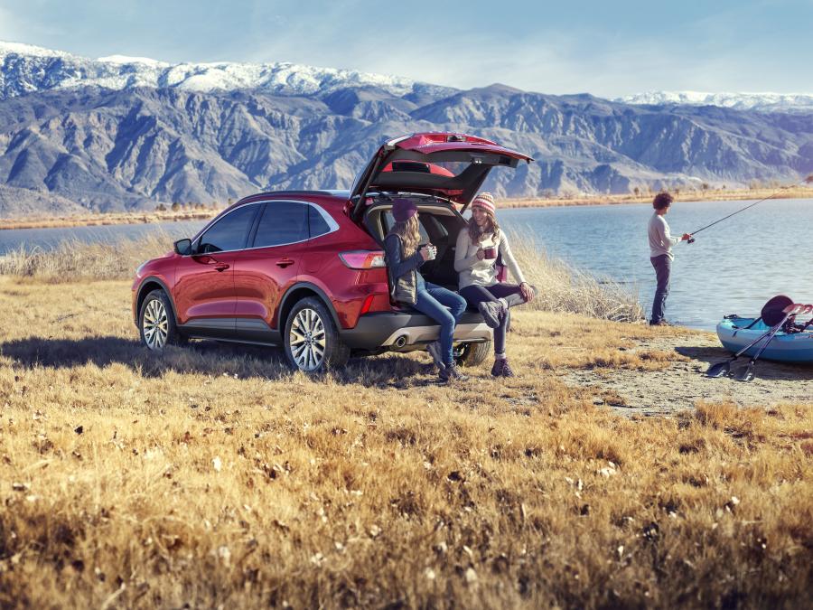 Ford Escape Hybrid SE 2019 года  (NA) (фото 2 из 12)